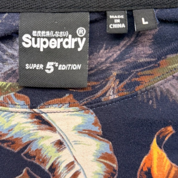 Great Condition Superdry Super 5s Short Sleeve T-Shirt - Picture 6 of 7